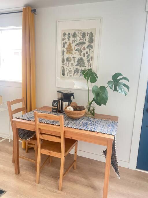 New Private Tiny Home Near Greenlake/Lightrail/I-5 Seattle Exterior photo